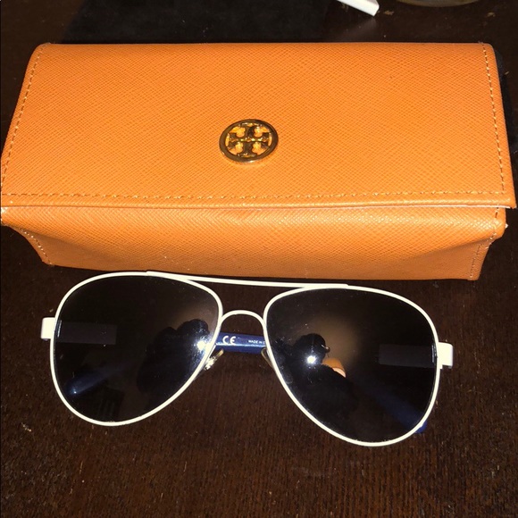 TORY BURCH SUNGLASSES - Picture 1 of 5